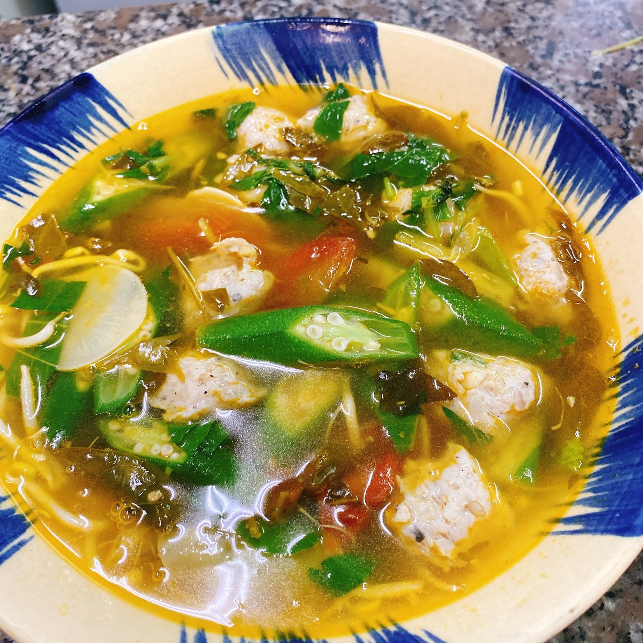Canh Chua Chả Cá Thác Lác