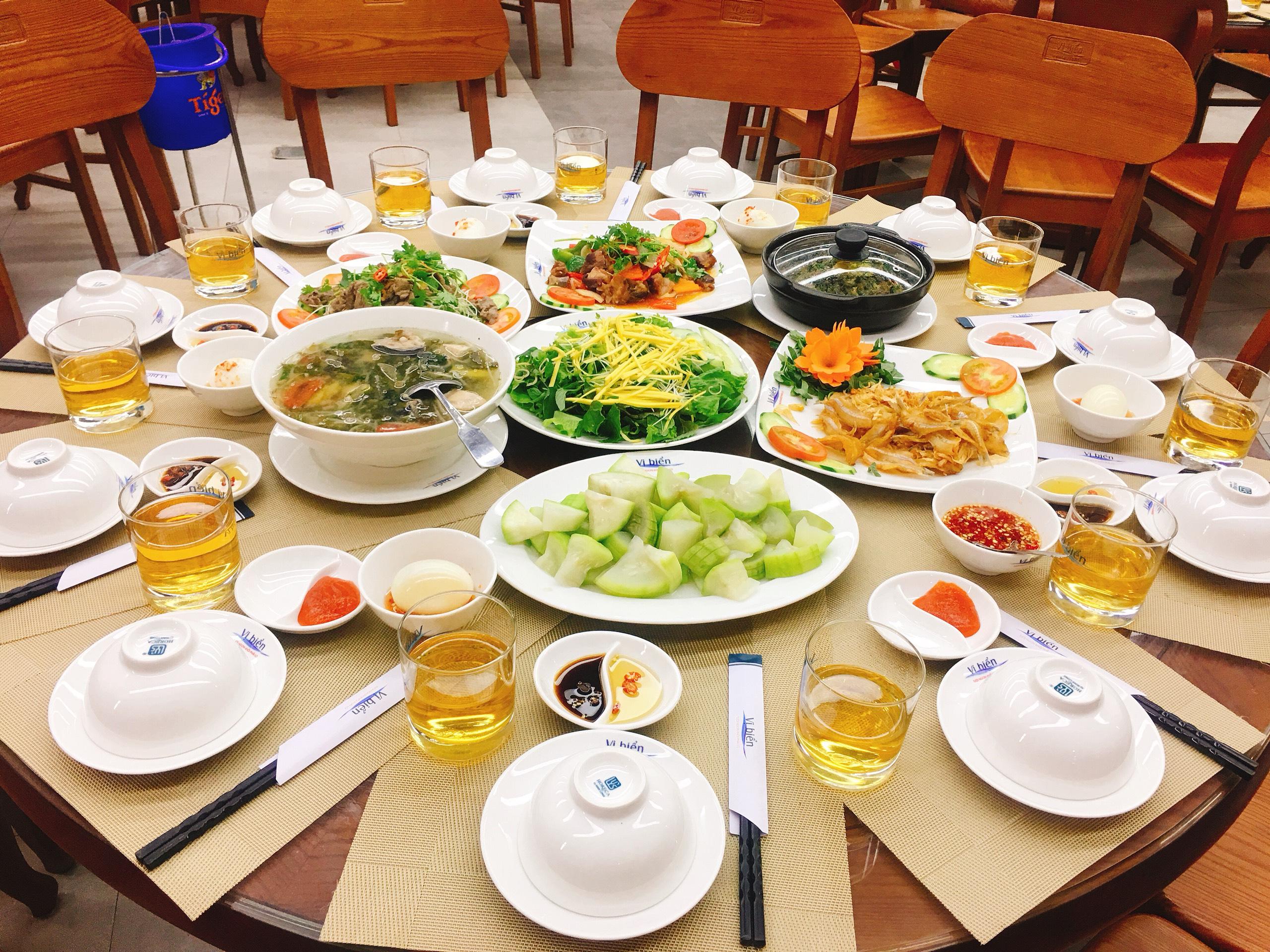 Cơm đoàn