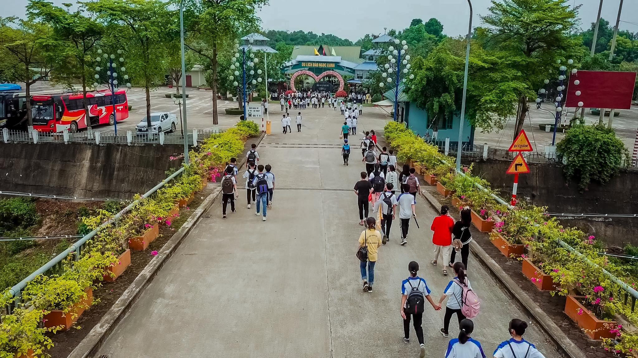 Thanh Thủy nhộn nhịp đón khách du lịch về tham quan, nghỉ dưỡng dịp nghỉ Lễ 30/4-01/5/2022.