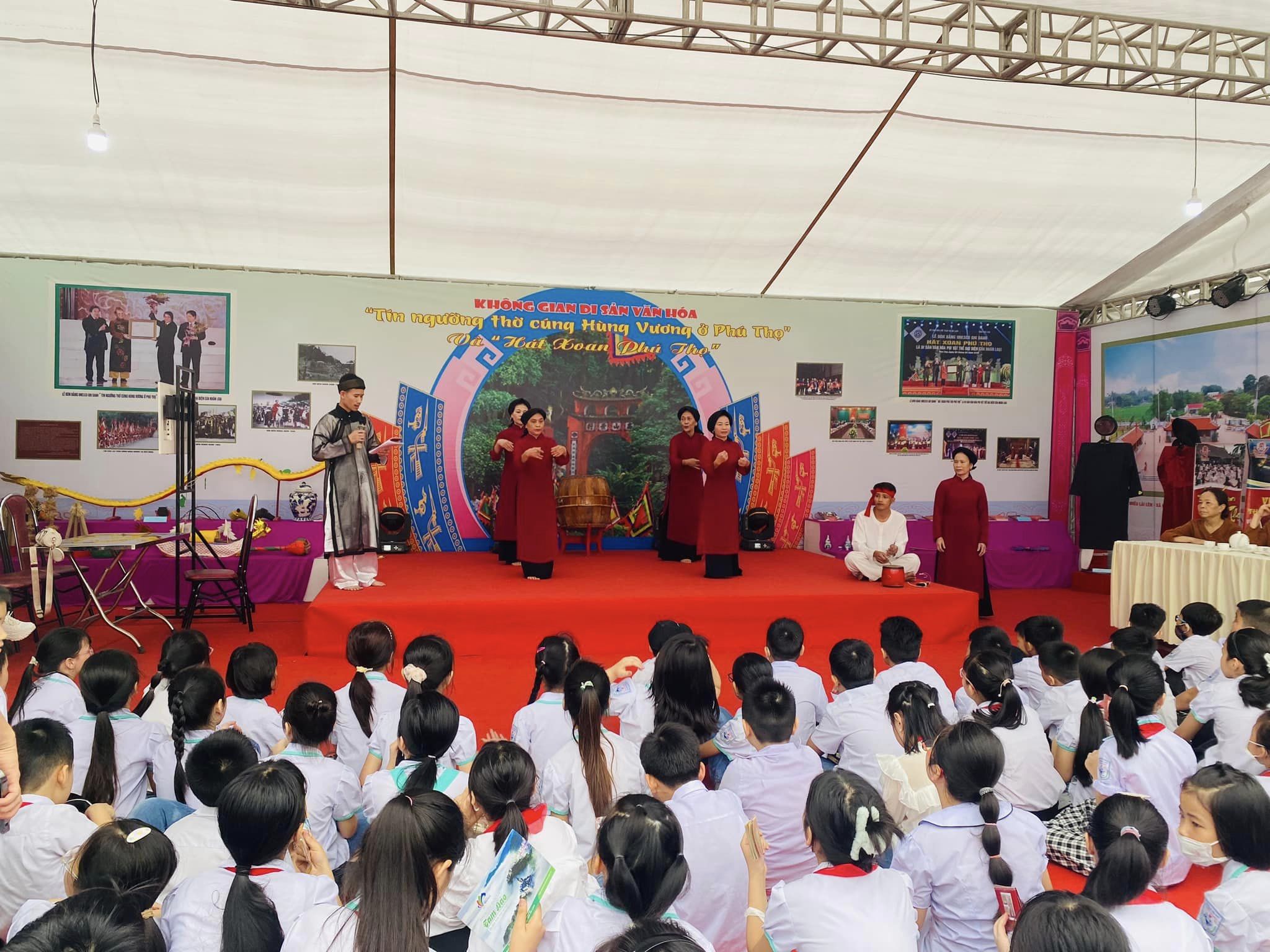 Phú Thọ trưng bày và trình diễn các Di sản văn hóa phi vật thể được UNESCO ghi danh dịp Lễ Giỗ Tổ Hùng Vương năm 2023.