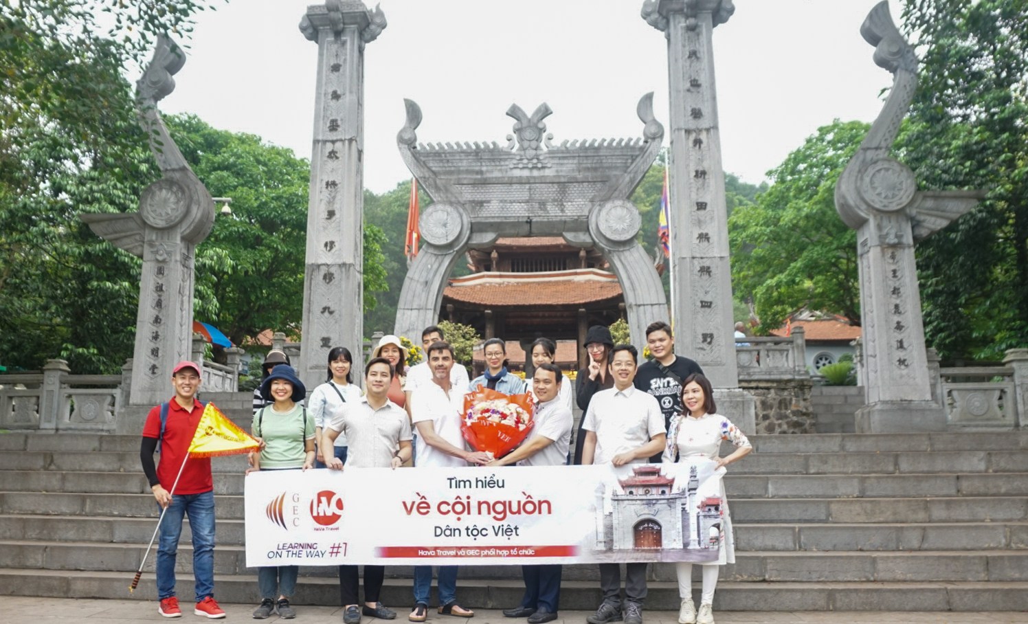 𝐋𝐄𝐀𝐑𝐍𝐈𝐍𝐆 𝐎𝐍 𝐓𝐇𝐄 𝐖𝐀𝐘 - Tìm hiểu về cội nguồn Dân tộc Việt