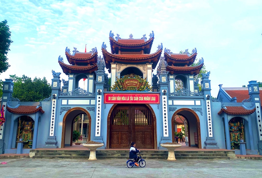 Công nhận Điểm du lịch văn hóa cộng đồng Bạch Hạc, phường Bạch Hạc, thành phố Việt Trì.