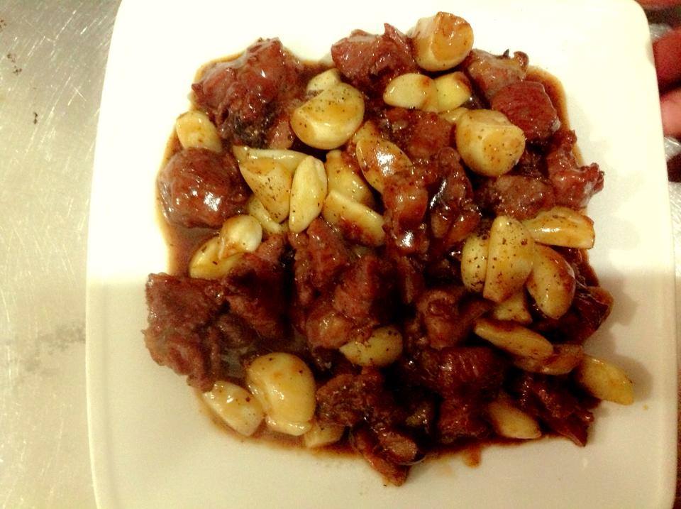 Dê xào lúc lắc