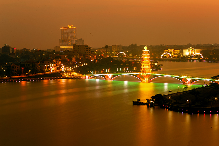 Đến Việt Nam, bắt đầu từ Phú Thọ