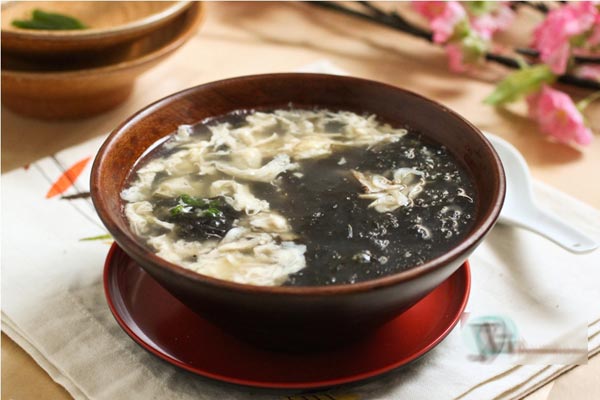 Canh rong biển nấu sườn