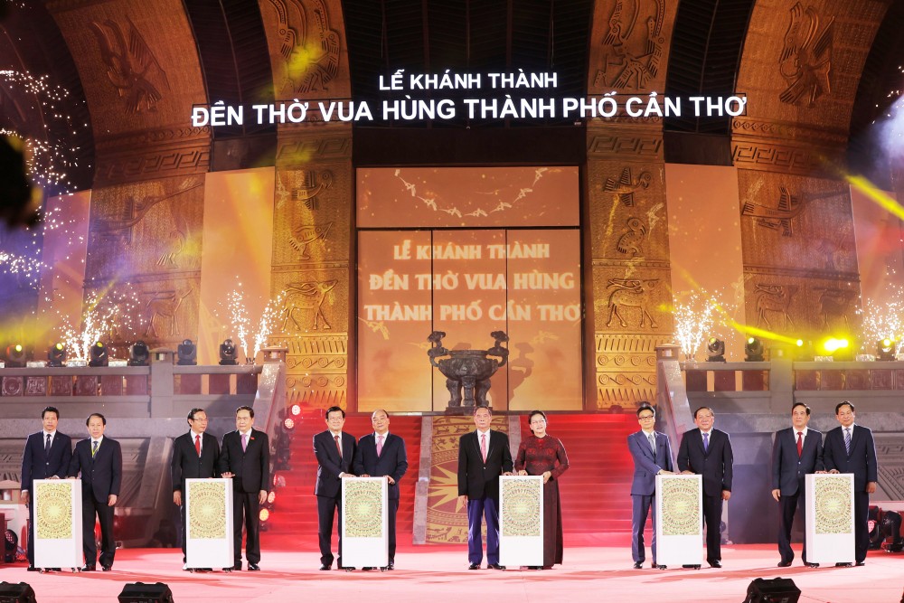 Đền thờ Vua Hùng tại TP Cần Thơ, nơi gắn kết đồng bào miền Tây