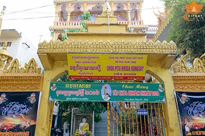 Pitu Khosa Rangsay Pagoda