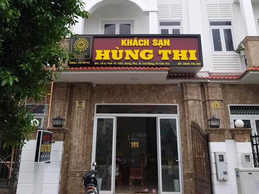 Khách sạn Hùng Thi
