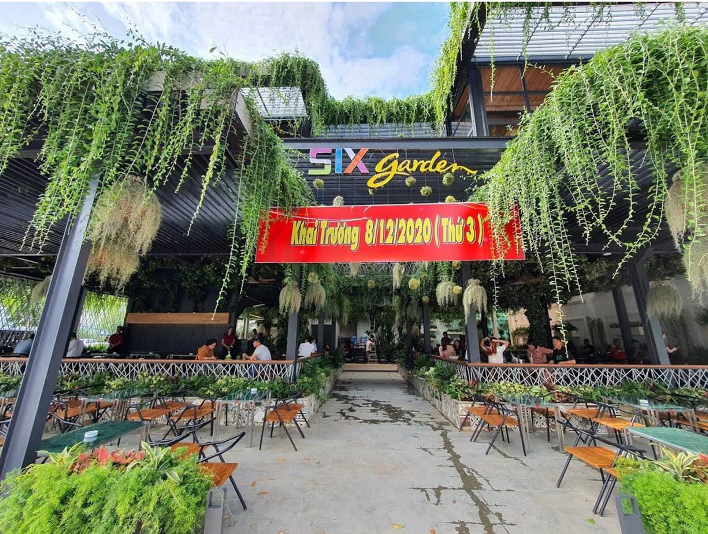 CÙNG TRẢI NGHIỆM QUÁN CÀ PHÊ MỚI Ở CẦN THƠ CAFÉ SIX GARDEN