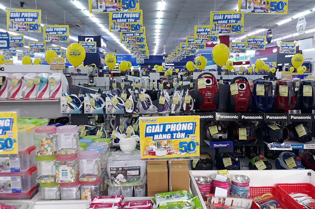  Cho Lon electronic supermarket