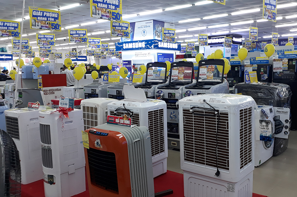  Cho Lon electronic supermarket