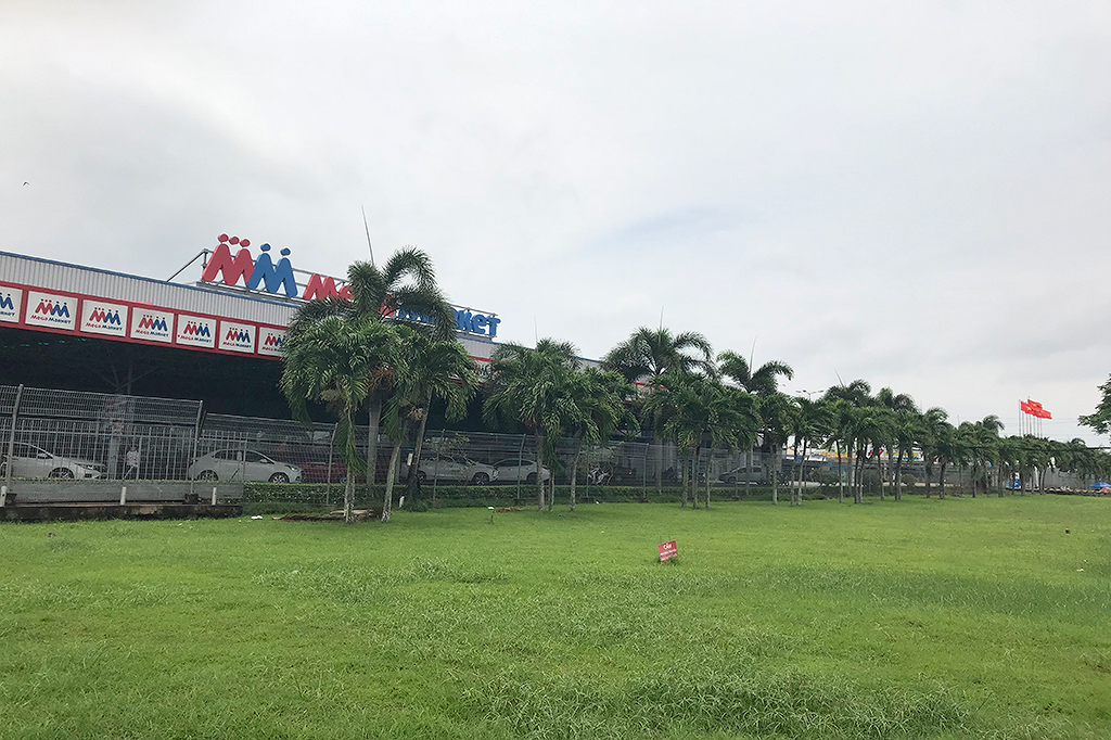 Mega Market Hung Loi
